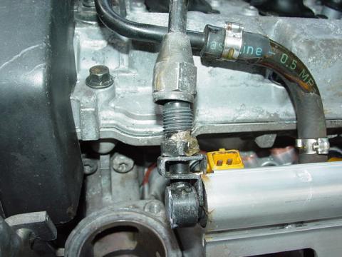 fuel_line_rail_conn